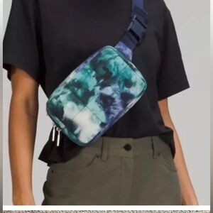 Lululemon Quilted Grid Belt Bag